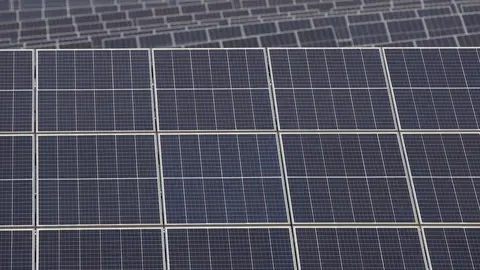 Paneles solares de la planta And&eacute;valo de Iberdrola, primer proyecto fotovoltaico de la compa&ntilde;&iacute;a en Andaluc&iacute;a. 