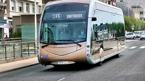 Autob&uacute;s el&eacute;ctrico en pruebas en Santander