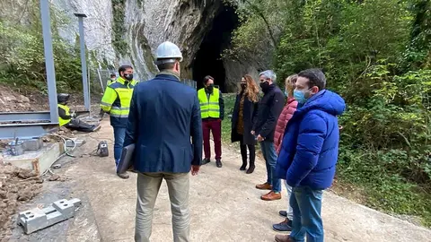 Zuloaga visita obras Cullalvera