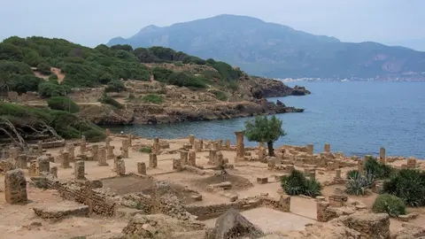 Restos arqueol&oacute;gicos de la ciudad p&uacute;nico-romana de Tipasa (Argelia), donde investiga la Universidad de Murcia con un proyecto subvencionado por la Fundaci&oacute;n Palarq
