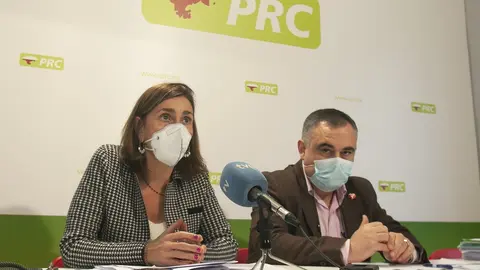 Paula Fern&aacute;ndez y Jose Miguel Fern&aacute;ndez Viadero