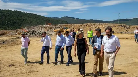Visita a las obras de la segunda fase del pol&iacute;gono de El Valleg&oacute;n