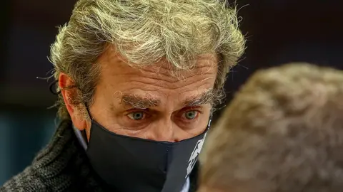 El director del Centro de Coordinaci&oacute;n de Alertas y Emergencias Sanitarias, Fernando Sim&oacute;n, ofrece una rueda de prensa en Madrid (Espa&ntilde;a), a 10 de diciembre de 2020.