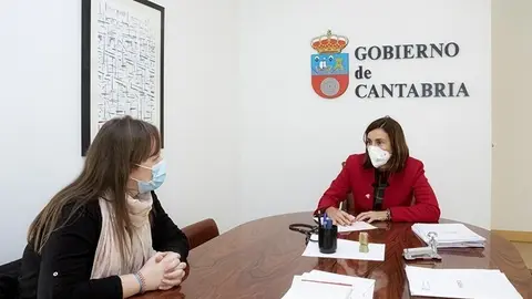 CONSEJERA DE PRESIDENCIA SE REUNE CON LA ALCALDESA DE BAREYO
14 DE DICIEMBRE DE 2020
SILVIA BOUZO