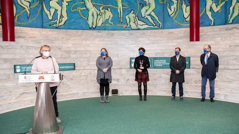 Jueves de Boleros entrega al Banco de Alimentos la recaudaci&oacute;n solidaria de su actuaci&oacute;n en el Palacio de Festivales de Cantabria