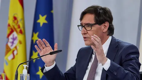 El ministro de Sanidad, Salvador Illa, ofrece una rueda de prensa tras el Consejo Interterritorial del Sistema Nacional de Salud, en Madrid (Espa&ntilde;a), a 16 de diciembre de 2020.