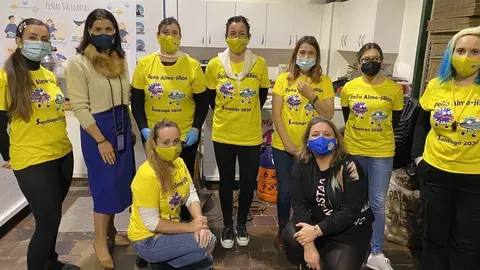 Nota De Prensa Y Foto Primera Comida Solidaria Navidad 2020