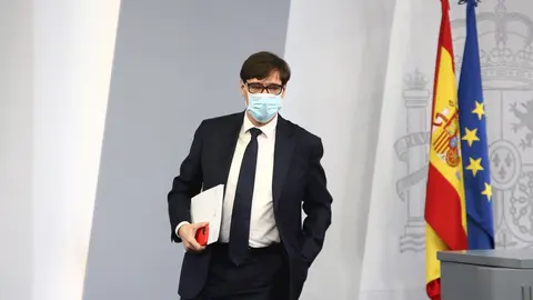 El Gobierno defiende que sigan siendo las CCAA las que decidan las medidas en Navidad y niega que se quite de en medio