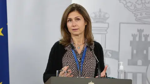 La directora de la Agencia Espa&ntilde;ola de Medicamentos y Productos Sanitarios, Mar&iacute;a Jes&uacute;s Lamas, ofrece una rueda de prensa para informar sobre la evoluci&oacute;n de la pandemia de coronavirus, en el Complejo de Moncloa,  Madrid (Espa&ntilde;a), a 23 de noviembre.