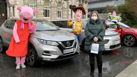 Inicio del reparto de felicitaciones a ni&ntilde;os que cumplieron a&ntilde;os durante el confinamiento