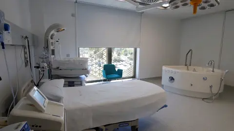 Paritorio con ba&ntilde;era de dilataci&oacute;n