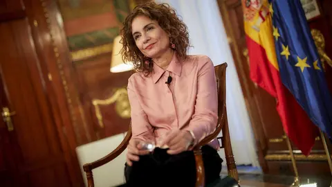 La ministra de Hacienda y portavoz del Gobierno, Mar&iacute;a Jes&uacute;s Montero, durante una entrevista con Europa Press, en Madrid (Espa&ntilde;a) a 30 de diciembre de 2020.