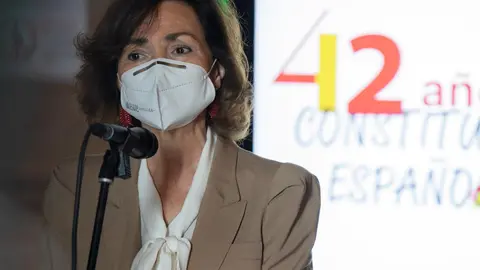La vicepresidenta primera del Gobierno, ministra de la Presidencia, Relaciones con las Cortes y Memoria Democr&aacute;tica, Carmen Calvo (c).