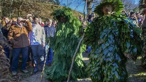11:00	Sili&oacute;, Molledo	Las consejeras de Presidencia, Interior, Justicia y Acci&oacute;n Exterior, Paula Fern&aacute;ndez, y de Educaci&oacute;n, Formaci&oacute;n Profesional y Turismo, Marina Lomb&oacute;, asisten a La Vijanera.

nr &copy;
5 ene 2020
zuloaga
