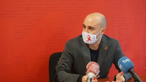 El coordinador auton&oacute;mico de IU Cantabria, Israel Ruiz Salm&oacute;n