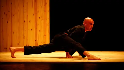 Espect&aacute;culo 'Los zuecos van hacia sus buenos h&aacute;bitos', de la compa&ntilde;&iacute;a N&oacute;mada