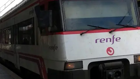 Tren de Renfe Cercan&iacute;as en Madrid.