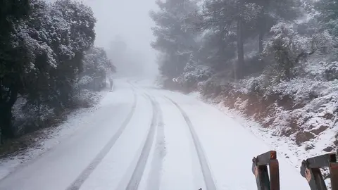 Nieve en la calzada