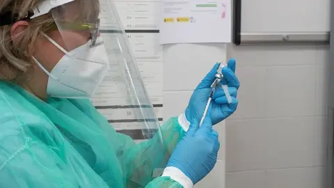 Vacunaci&oacute;n contra el Covid en El Dueso