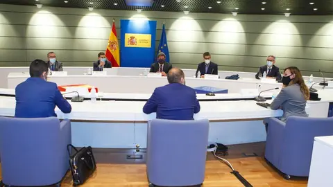 Reuni&oacute;n entre el ministro de Inclusi&oacute;n, Seguridad Social y Migraciones, Jos&eacute; Luis Escriv&aacute;, y las organizaciones de aut&oacute;nomos.