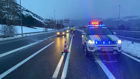 Operativo en la A-67 por la nieve