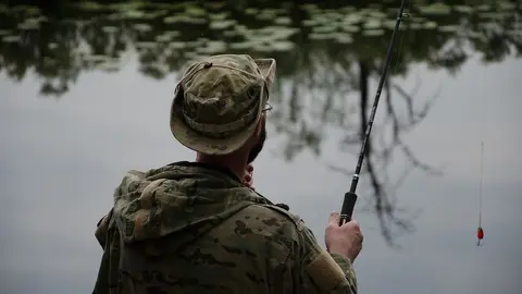 Los cazadores y los pescadores de r&iacute;o ya pueden practicar ambas actividades en Cantabria