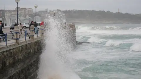 Fuerte olejae en Santander