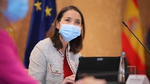 La ministra de Industria, Comercio y Turismo, Reyes Maroto,  