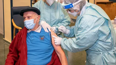 Vacunas, residencias, vacunaci&oacute;n