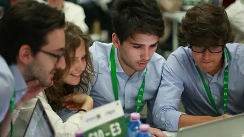 Universitarios andaluces compiten para demostrar su talento empresarial en un programa educativo nacional