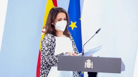 La Secretaria de Estado de Sanidad, Silvia Calz&oacute;n