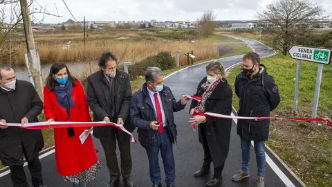 Inauguraci&oacute;n de la v&iacute;a ciclista entre Camargo y Santander