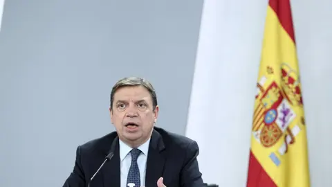 Imagen de archivo del ministro de Agricultura, Pesca y Alimentaci&oacute;n, Luis Planas, en una rueda de prensa