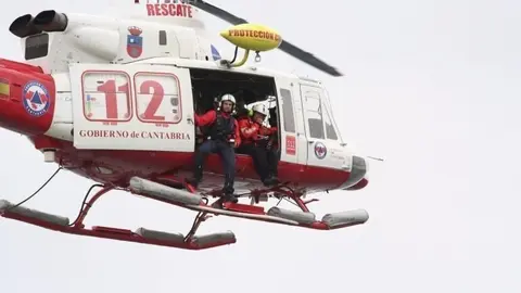 Helic&oacute;ptero del Gobierno de Cantabria. Foto de archivo