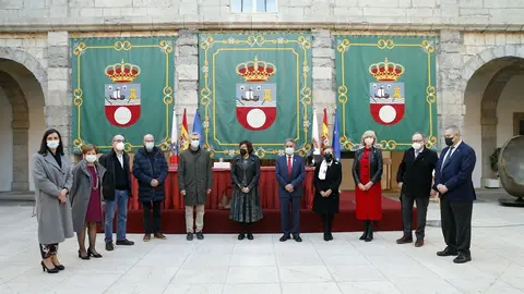 El Presidente De Cantabria, Miguel &Aacute;ngel Revilla, Junto Con La Consejera De Educaci&oacute;n Y Formaci&oacute;n Profesional, Marina Lomb&oacute;, Preside El Acto Institucional Organizado Con Motivo Del D&iacute;a Del Docente 2021, Que Podr&aacute; Seguirse En Directo Por Streaming A Trav&eacute;