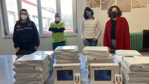 Tablets y routers para centros educativos de Laredo