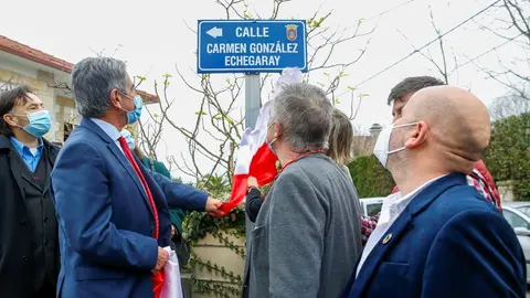 El presidente de Cantabria, Miguel &Aacute;ngel Revilla, participa en el homenaje a Joaqu&iacute;n y Carmen Gonz&aacute;lez Echegaray
