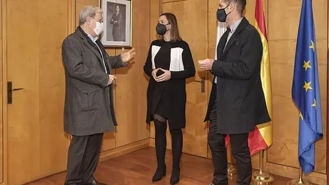 13:00 horas. Despacho de la consejera de Econom&iacute;a y Hacienda
La consejera de Econom&iacute;a y Hacienda, Mar&iacute;a S&aacute;nchez, recibe a CEOE-Cepyme para abordar cuestiones relacionadas con los fondos europeos.
