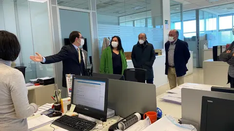 El consejero de Industria y director de Sodercan