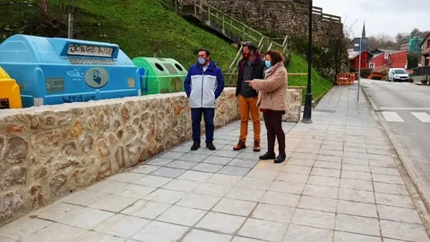 Nueva isleta de contenedores en la calle Las Infantas de Comillas