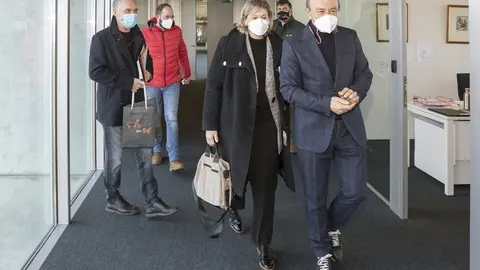 El consejero de Industria, Turismo, Innovaci&oacute;n, Transporte y Comercio, Javier L&oacute;pez Marcano, recibe a la alcaldesa de Camargo, Esther Bolado.