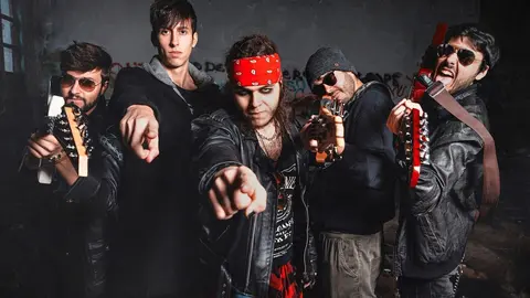 Componentes de la banda de m&uacute;sica Cantaebria