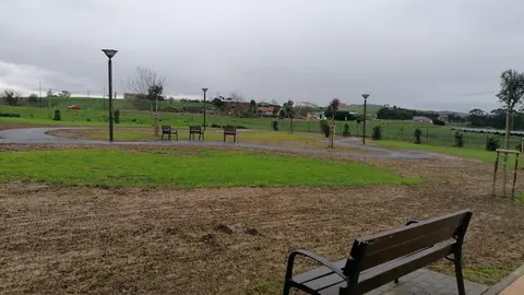 Zona verde del pol&iacute;gono de La Rasa