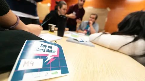 Alumnos participan en el proyecto 'LIBERA Makers'