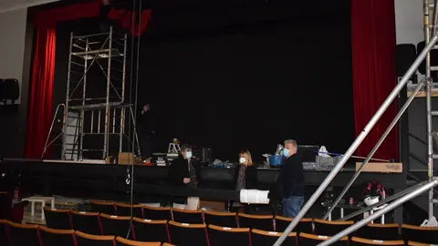 Visita obras teatro Vimenor de Vio&ntilde;o