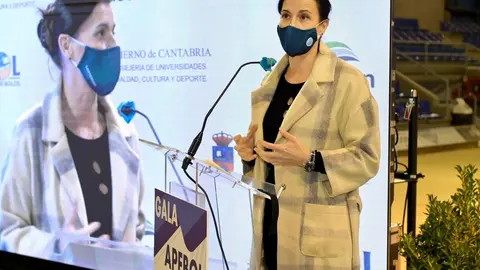 Gema Igual en el acto del sorteo de la Liga Rucecan y Copa Apebol