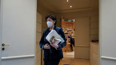 La ministra de Educaci&oacute;n, Isabel Cela&aacute;, a su llegada a una sesi&oacute;n de control al Gobierno en el Senado
