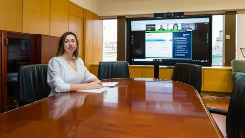 La consejera de Econom&iacute;a y Hacienda, Mar&iacute;a S&aacute;nchez, inaugura de manera telem&aacute;tica la jornada &ldquo;El encaje de las empresas familiares en los Fondos de Recuperaci&oacute;n europeos&rdquo;, organizada por la Asociaci&oacute;n C&aacute;ntabra de Empresa Familiar (ACEFAM)