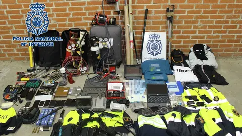 Sucesos.- Cae una red que saboteaba sistemas de seguridad y abrir cajas fuertes de empresas con sopletes