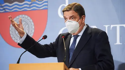 El ministro de Agricultura, Luis Planas